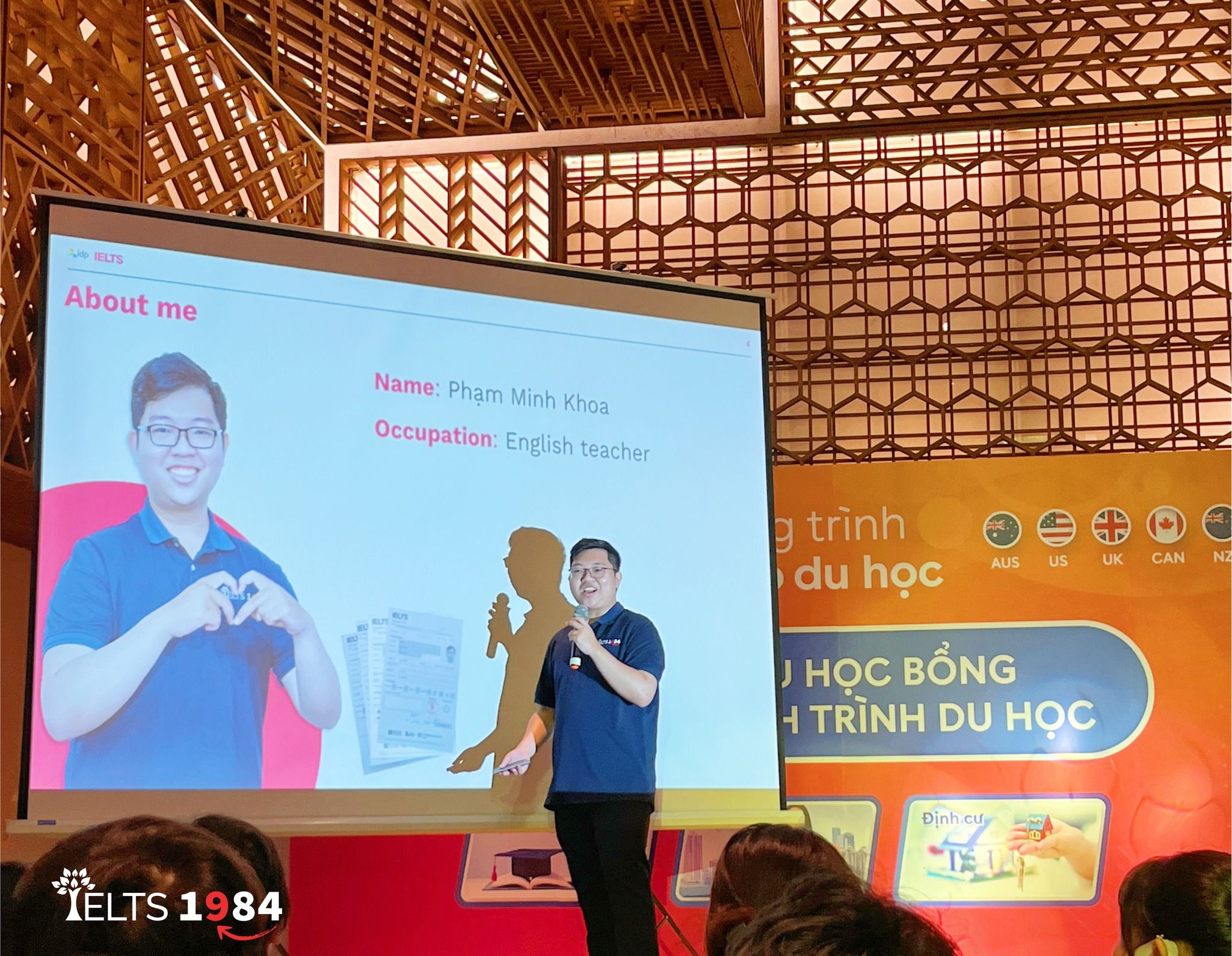 Thầy Khoa Chia Sẻ Về Kinh Nghiệm Tự Học Và Thi Ielts Tại Ngày Hội Ielts Của Idp 2