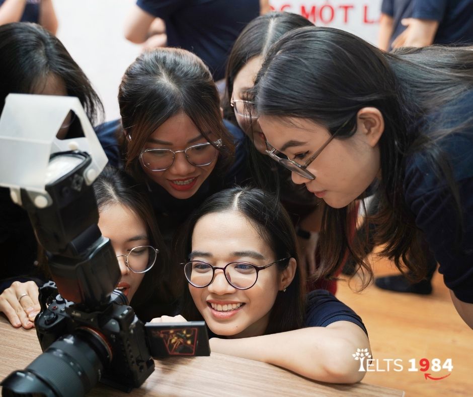 Bọn Mình Lại Tìm Cộng Sự