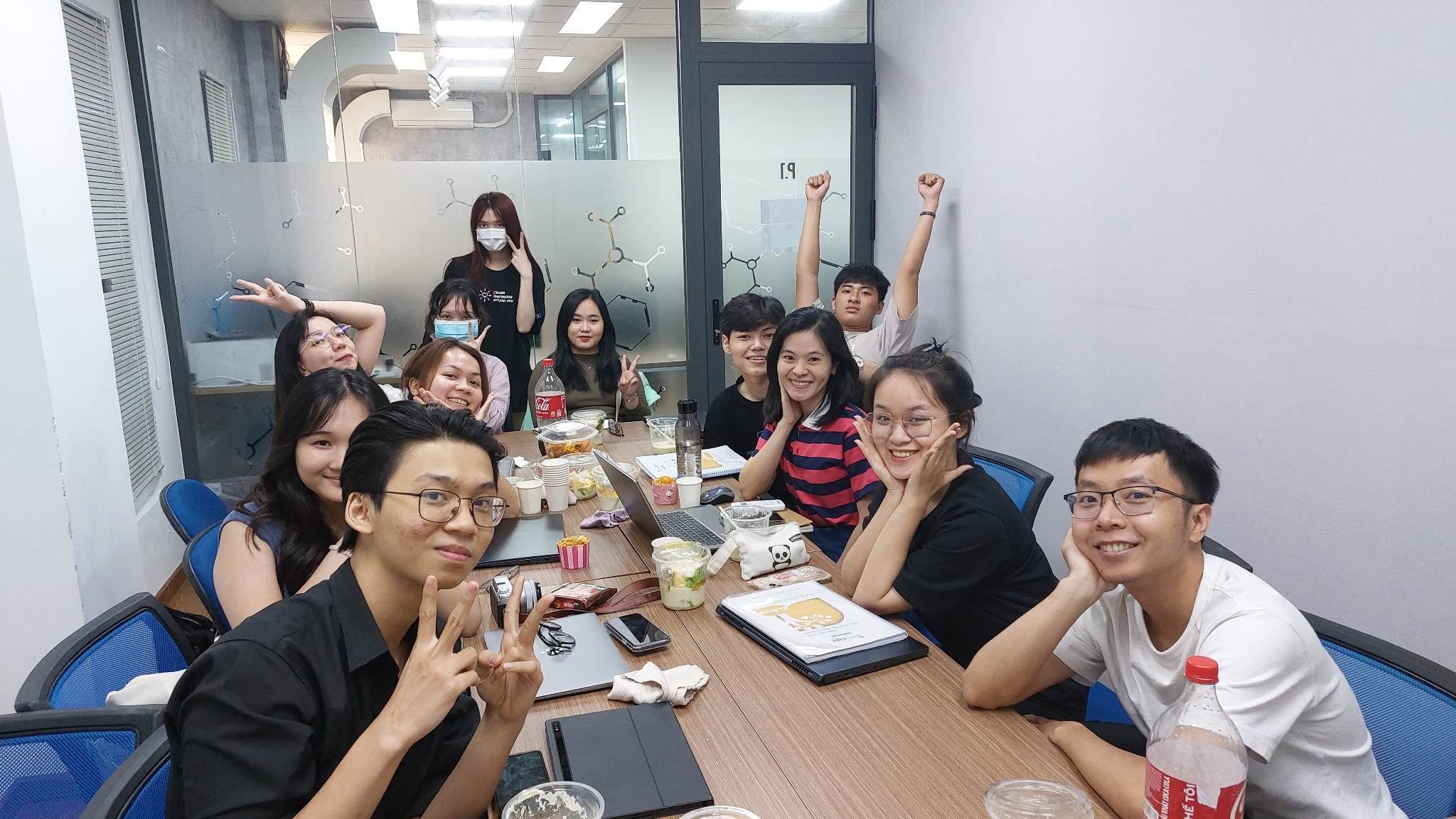 Anh Kh&ocirc;ng Nghĩ C&aacute;c Bạn Lại Thương M&igrave;nh Nhiều Như Thế&hellip;2